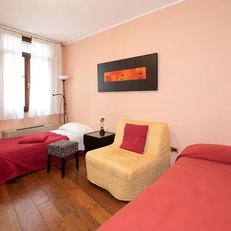 La Fenice Aparthotel Padua