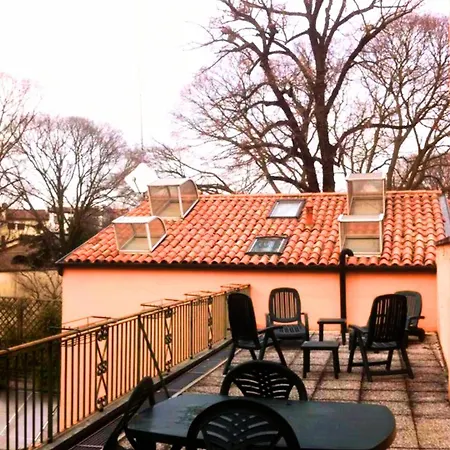 Lägenhetshotell La Fenice 4*