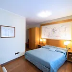 La Fenice 公寓式酒店 4*