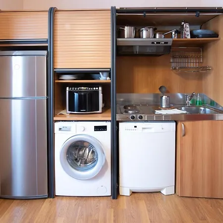 La Fenice アパートホテル 4*