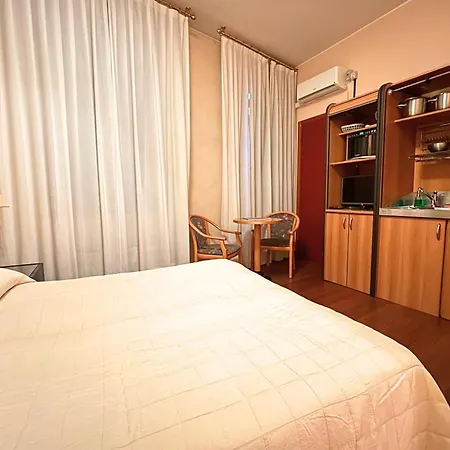 アパートホテル La Fenice 4*